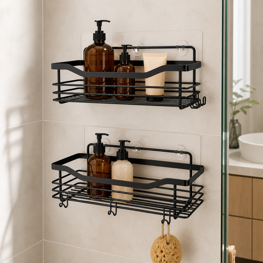Deux étagères de douche noires sans perçage dans une salle de bain réelle
